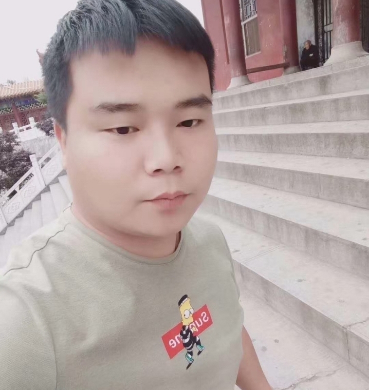 无邪的第一张照片--湖北残疾人相亲网