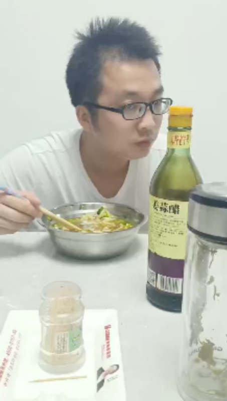 超超的第一张照片--湖北残疾人相亲网
