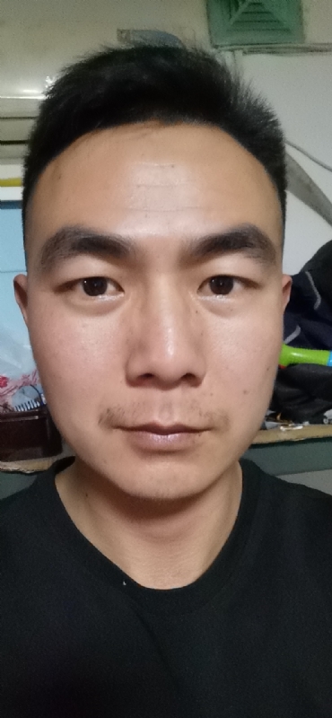 朴实无华的第一张照片--湖北残疾人相亲网