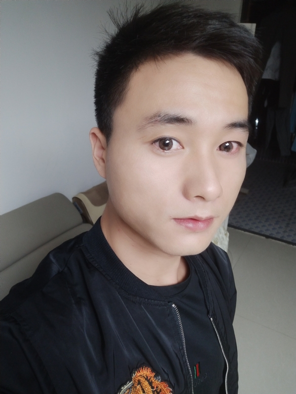 何凡的第三张照片--湖北残疾人相亲网